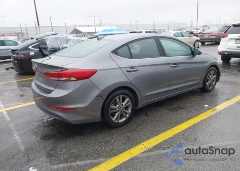 2018 Hyundai Elantra Sel z USA, uszkodzony, nr VIN 5NPD84LF9JH307575